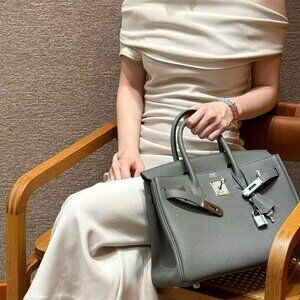Classic Hermes Bag: A Stylish and Versatile Choice for Elegance